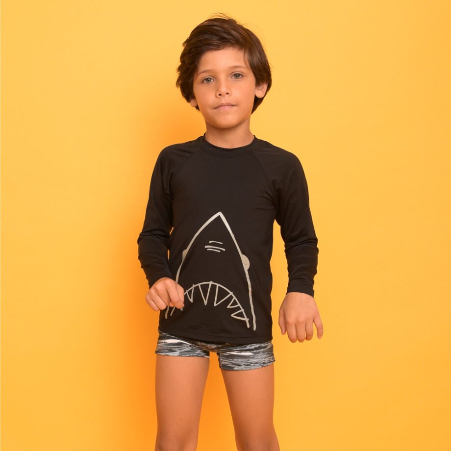 Blusa UV Magah Infantil Estampada Tubarão - Image 3