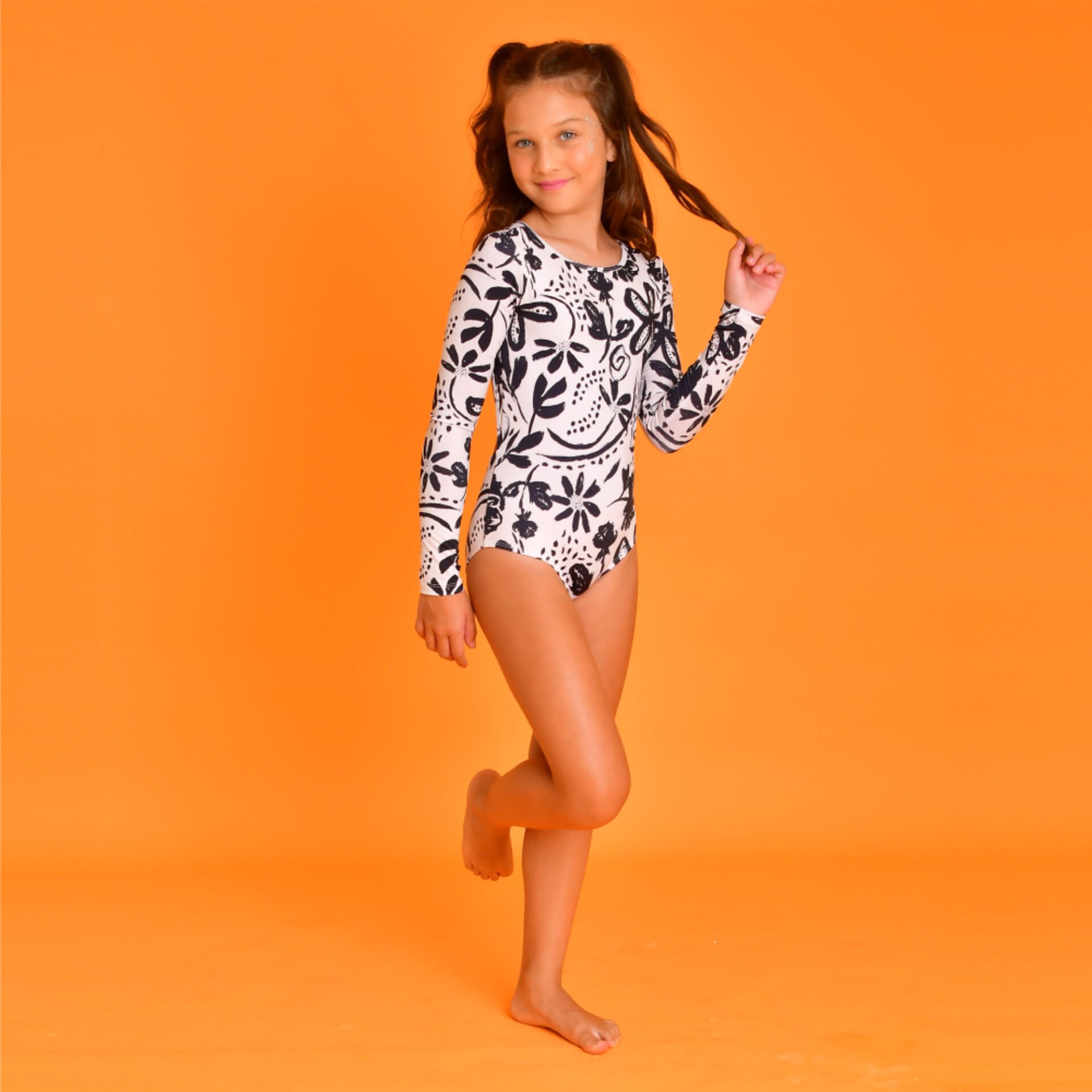 Maiô Magah Infantil Lene Floral P&B - Imagem 4